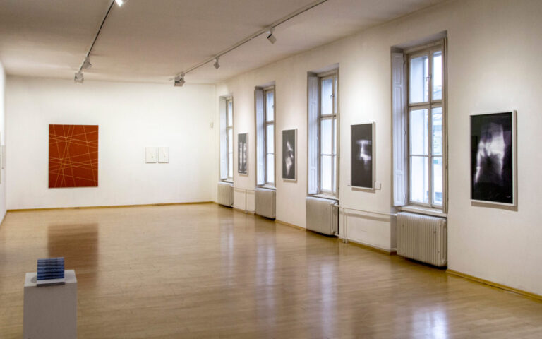 2025 Galerie Marenzi (Generated by repetition)